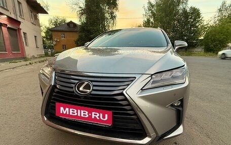 Lexus RX IV рестайлинг, 2018 год, 3 950 000 рублей, 8 фотография
