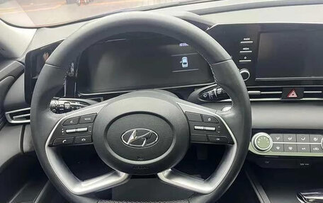 Hyundai Elantra, 2023 год, 1 250 000 рублей, 5 фотография