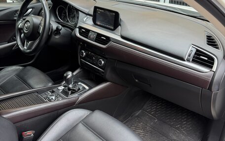 Mazda 6, 2016 год, 1 790 000 рублей, 18 фотография
