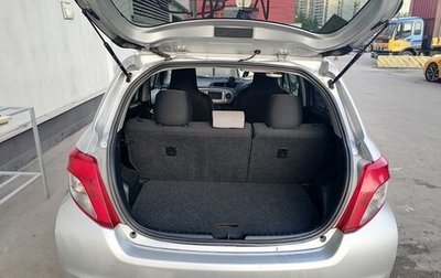 Toyota Vitz, 2013 год, 670 000 рублей, 1 фотография