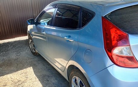 Hyundai Solaris II рестайлинг, 2013 год, 770 000 рублей, 1 фотография