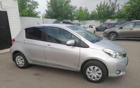 Toyota Vitz, 2013 год, 670 000 рублей, 9 фотография