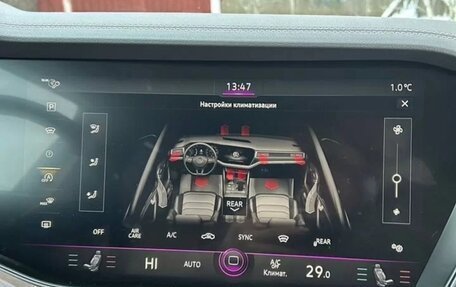 Volkswagen Touareg III, 2019 год, 6 200 000 рублей, 4 фотография
