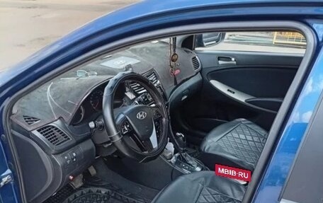 Hyundai Solaris II рестайлинг, 2015 год, 650 000 рублей, 3 фотография