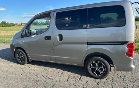 Nissan NV200, 2011 год, 1 250 000 рублей, 3 фотография