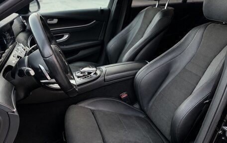 Mercedes-Benz E-Класс, 2018 год, 2 790 000 рублей, 18 фотография