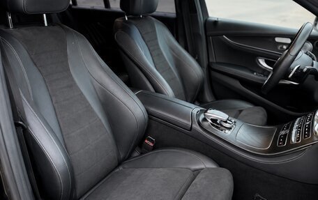 Mercedes-Benz E-Класс, 2018 год, 2 790 000 рублей, 19 фотография