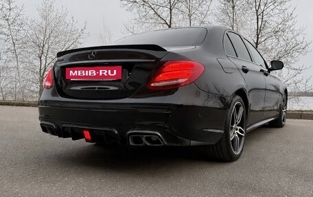 Mercedes-Benz E-Класс, 2018 год, 2 790 000 рублей, 12 фотография