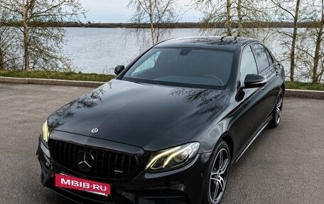 Mercedes-Benz E-Класс, 2018 год, 2 790 000 рублей, 6 фотография