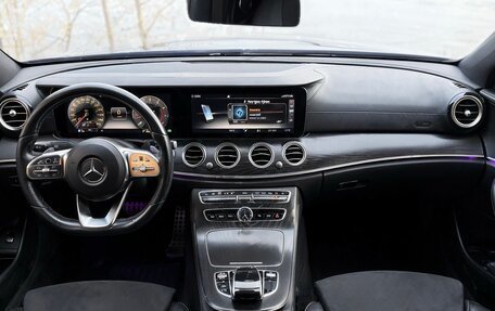 Mercedes-Benz E-Класс, 2018 год, 2 790 000 рублей, 26 фотография