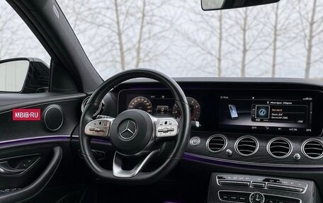 Mercedes-Benz E-Класс, 2018 год, 2 790 000 рублей, 23 фотография