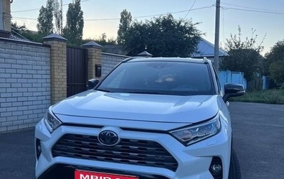 Toyota RAV4, 2018 год, 3 200 000 рублей, 1 фотография