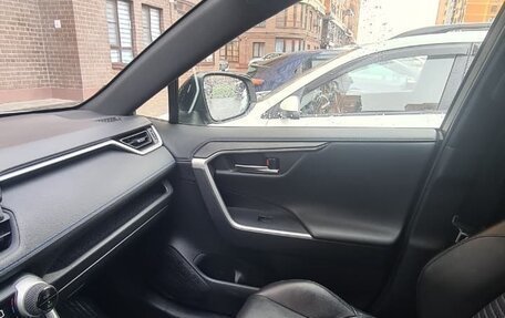 Toyota RAV4, 2018 год, 3 200 000 рублей, 20 фотография