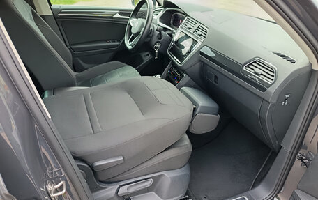 Volkswagen Tiguan II, 2022 год, 2 959 000 рублей, 9 фотография