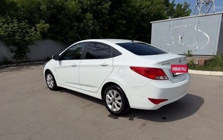 Hyundai Solaris II рестайлинг, 2016 год, 1 100 000 рублей, 4 фотография