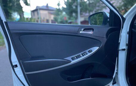 Hyundai Solaris II рестайлинг, 2016 год, 1 100 000 рублей, 21 фотография