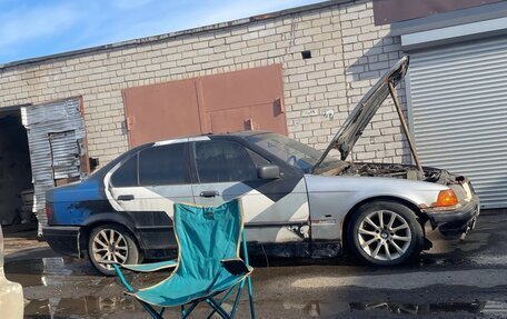 BMW 3 серия, 1993 год, 130 000 рублей, 2 фотография