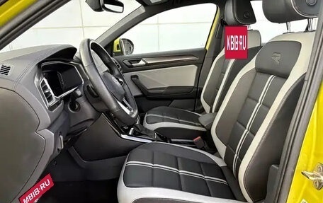 Volkswagen T-Roc I, 2023 год, 1 640 311 рублей, 12 фотография