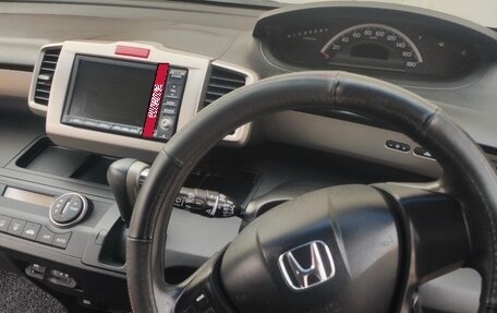 Honda Freed I, 2011 год, 1 100 000 рублей, 8 фотография