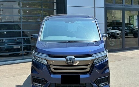Honda Stepwgn IV, 2020 год, 1 814 000 рублей, 2 фотография