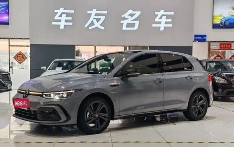 Volkswagen Golf VIII, 2023 год, 1 679 000 рублей, 1 фотография