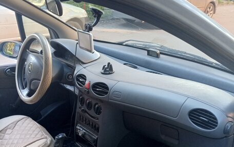 Mercedes-Benz A-Класс, 1998 год, 300 000 рублей, 13 фотография
