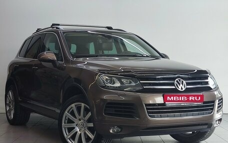Volkswagen Touareg III, 2013 год, 2 415 000 рублей, 3 фотография