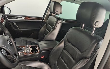 Volkswagen Touareg III, 2013 год, 2 415 000 рублей, 16 фотография
