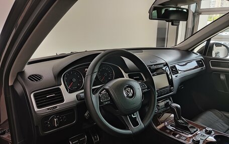 Volkswagen Touareg III, 2013 год, 2 415 000 рублей, 14 фотография