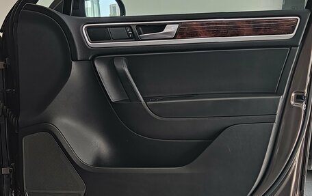 Volkswagen Touareg III, 2013 год, 2 415 000 рублей, 37 фотография