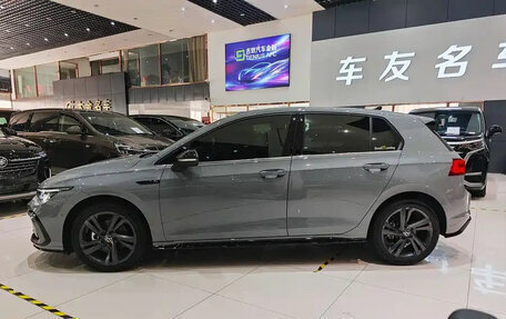 Volkswagen Golf VIII, 2023 год, 1 679 000 рублей, 4 фотография
