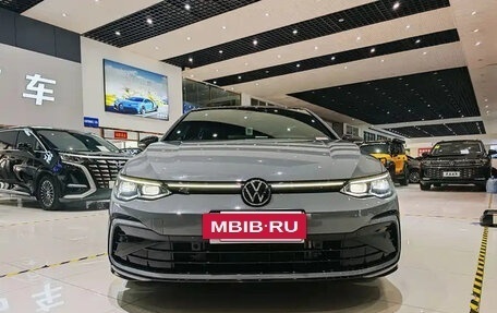 Volkswagen Golf VIII, 2023 год, 1 679 000 рублей, 3 фотография