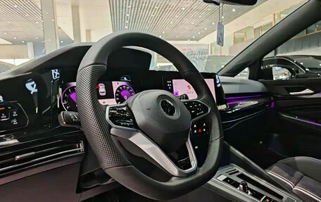 Volkswagen Golf VIII, 2023 год, 1 679 000 рублей, 8 фотография