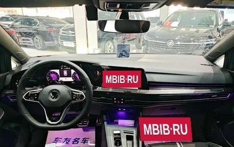 Volkswagen Golf VIII, 2023 год, 1 679 000 рублей, 7 фотография