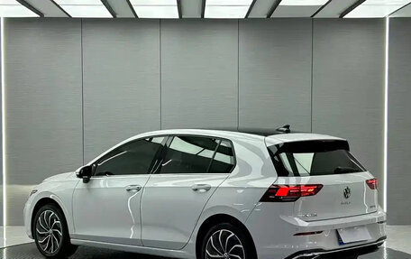 Volkswagen Golf VIII, 2022 год, 1 700 000 рублей, 3 фотография
