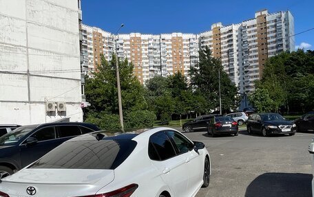 Toyota Camry, 2018 год, 2 245 000 рублей, 6 фотография
