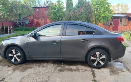 Chevrolet Cruze II, 2010 год, 680 000 рублей, 1 фотография