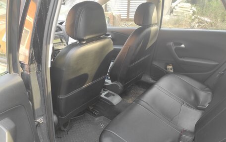 Volkswagen Polo VI (EU Market), 2011 год, 220 000 рублей, 11 фотография