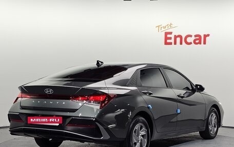 Hyundai Avante, 2024 год, 1 400 000 рублей, 2 фотография