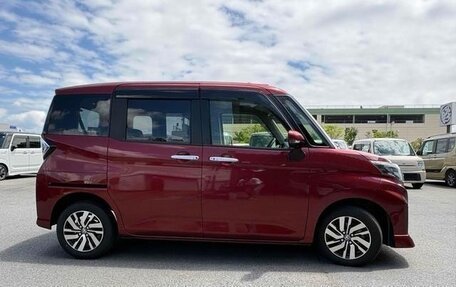 Toyota Roomy I, 2023 год, 1 050 000 рублей, 3 фотография