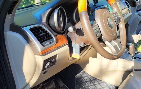 Jeep Grand Cherokee, 2012 год, 1 700 000 рублей, 21 фотография