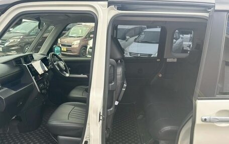 Toyota Roomy I, 2021 год, 900 000 рублей, 25 фотография