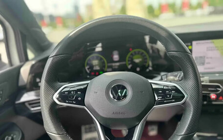 Volkswagen Golf VIII, 2022 год, 1 656 004 рублей, 10 фотография