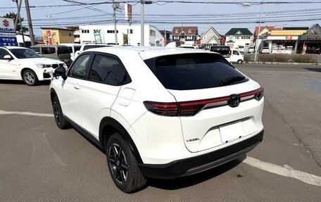 Honda Vezel, 2023 год, 2 120 000 рублей, 6 фотография