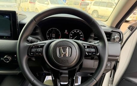 Honda Vezel, 2023 год, 2 120 000 рублей, 8 фотография