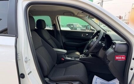 Honda Vezel, 2023 год, 2 120 000 рублей, 19 фотография