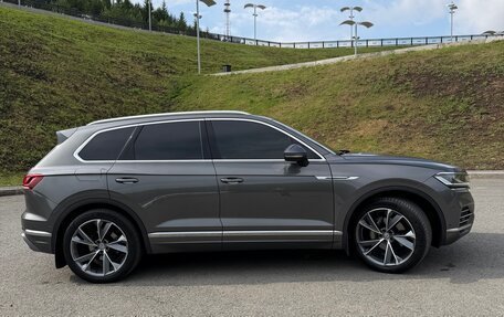 Volkswagen Touareg III, 2020 год, 4 200 000 рублей, 5 фотография