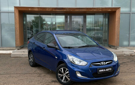 Hyundai Solaris II рестайлинг, 2012 год, 690 000 рублей, 3 фотография