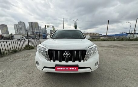 Toyota Land Cruiser Prado 150 рестайлинг 2, 2013 год, 3 300 000 рублей, 1 фотография