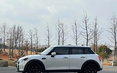MINI Clubman, 2022 год, 1 789 004 рублей, 4 фотография
